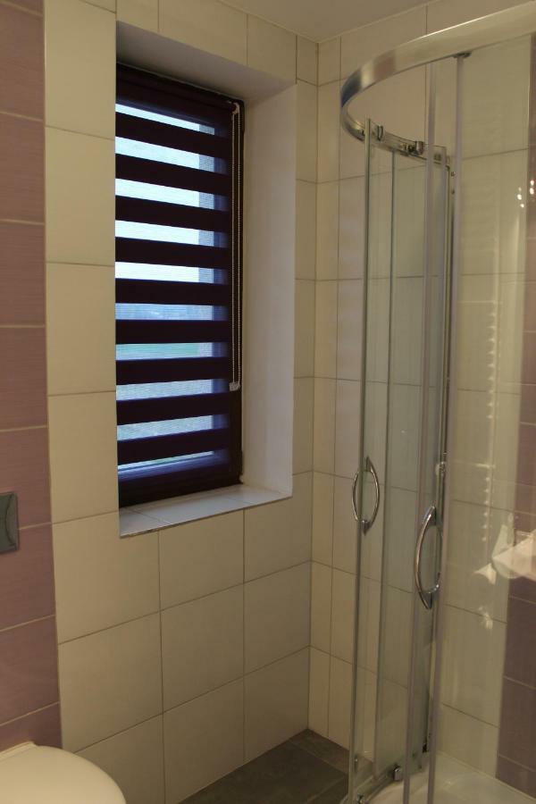 Apartament Fibra Aroma รืบนิค ภายนอก รูปภาพ
