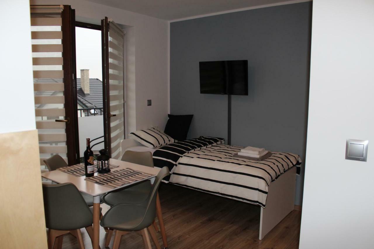 Apartament Fibra Aroma รืบนิค ภายนอก รูปภาพ