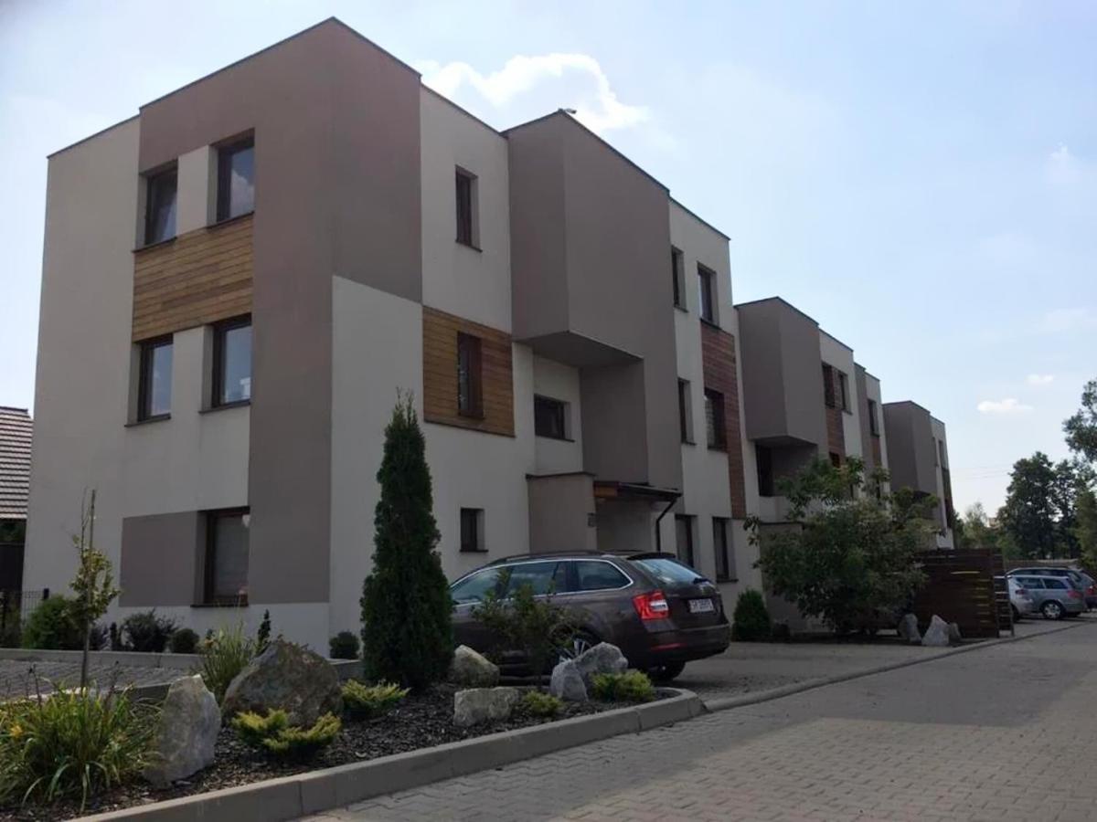 Apartament Fibra Aroma รืบนิค ภายนอก รูปภาพ